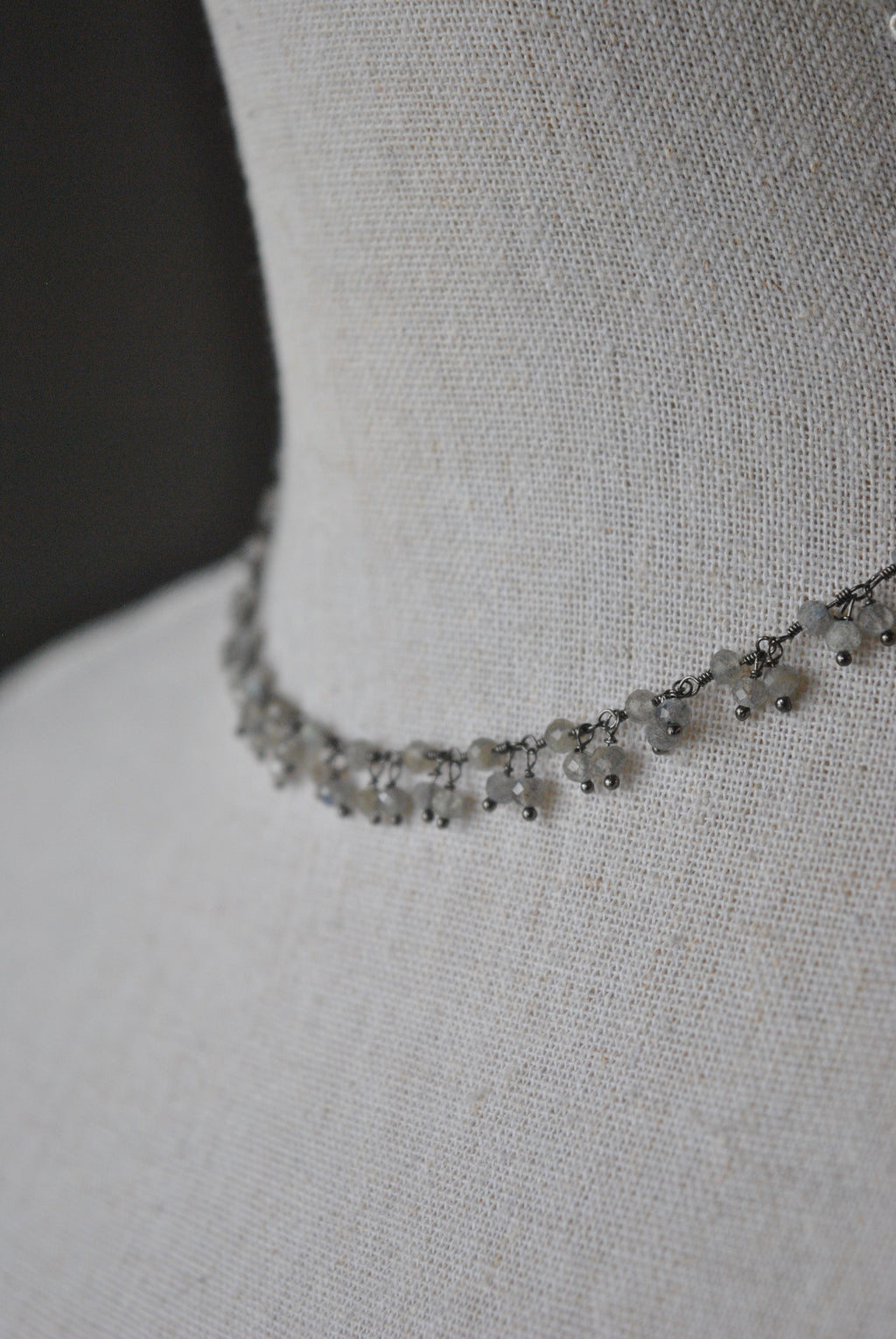 LABRADORITE DELICATE CHOKER STYLE NECKLACE