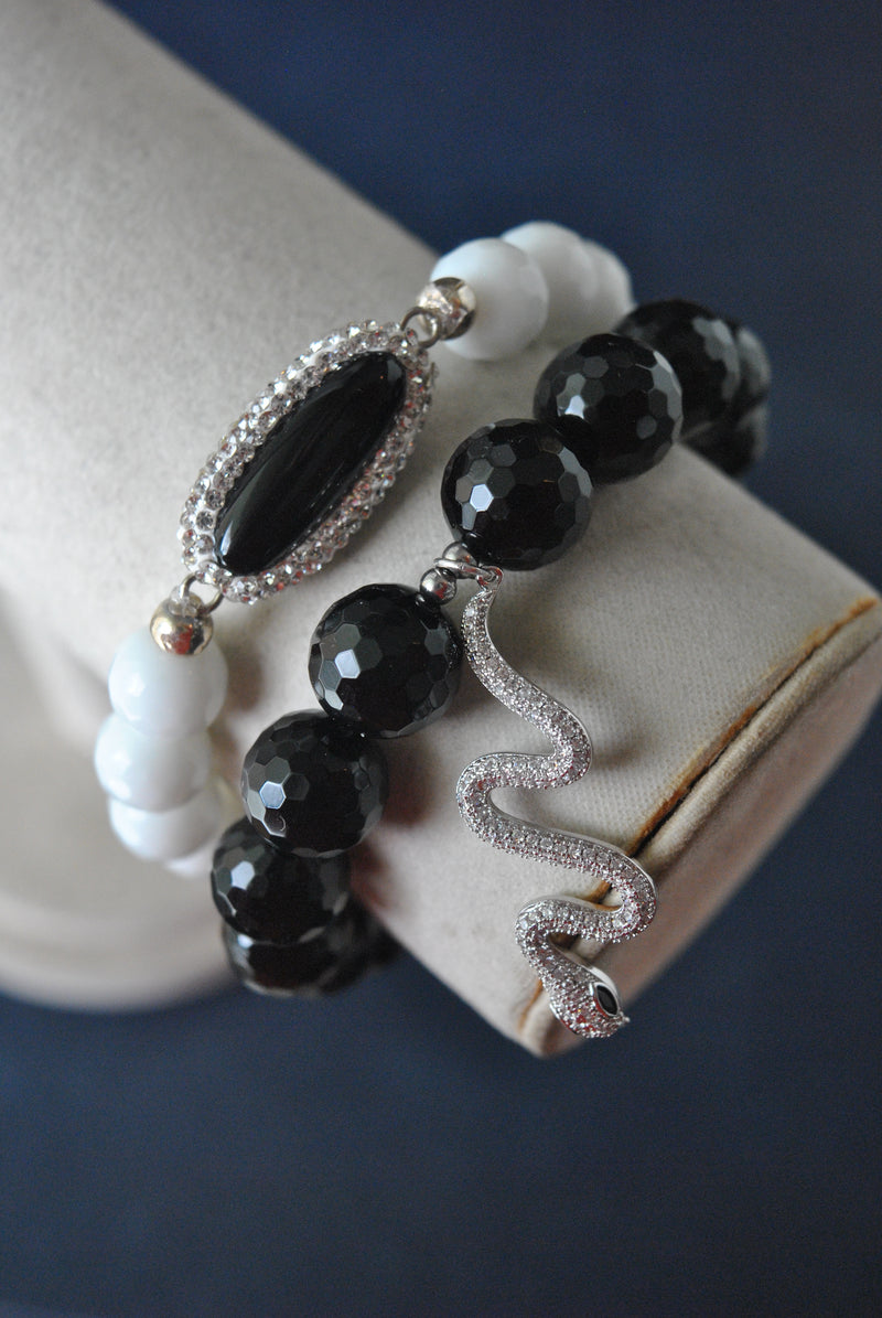 WHITE AND BLACK ONYX STRETCHY BRACELETS