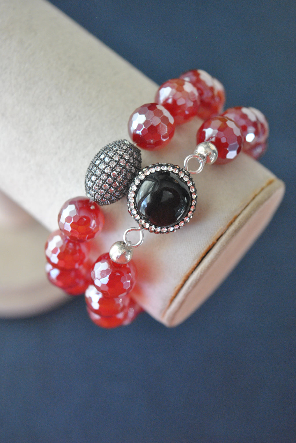 EXTRA SHINY CHERRY AGATE STRETCHY BRACELETS SET