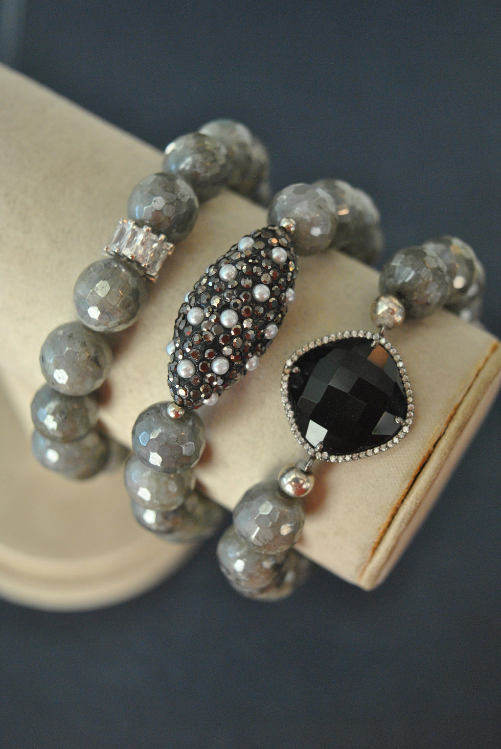 GREY MOONSTONES BLACK ONYX AND RHINESTONES STRETCHY BRACELETS