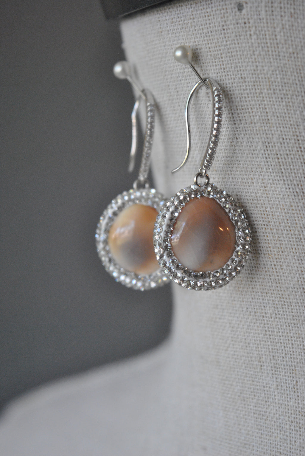 SHELLS AND SWAROVSKI CRYSTALS DROP EARRINGS