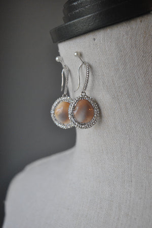 SHELLS AND SWAROVSKI CRYSTALS DROP EARRINGS