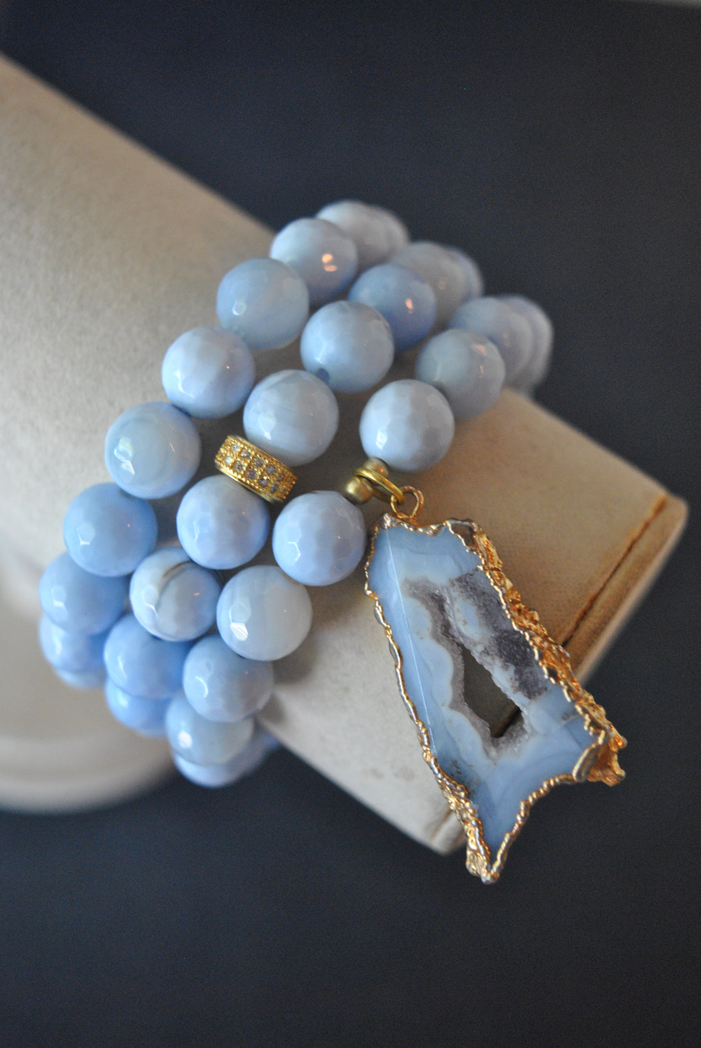 BLUE LACE AGATE STRETCHY BRACELETS