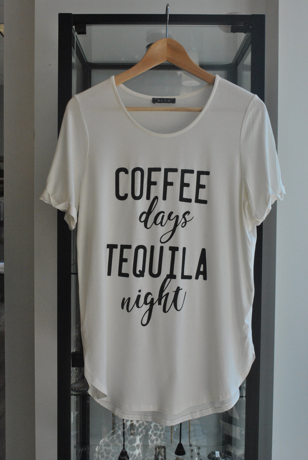 GRAPHIC T-SHIRT - WHITE