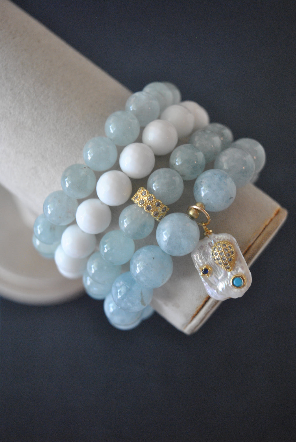 AMAZONITE AND WHITE ONYX STRETCHY