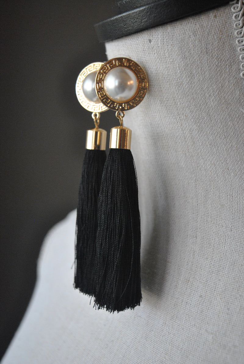 FASHION COLLECTION - BLACK TASSEL AND A PEARL LONG EARRINGS