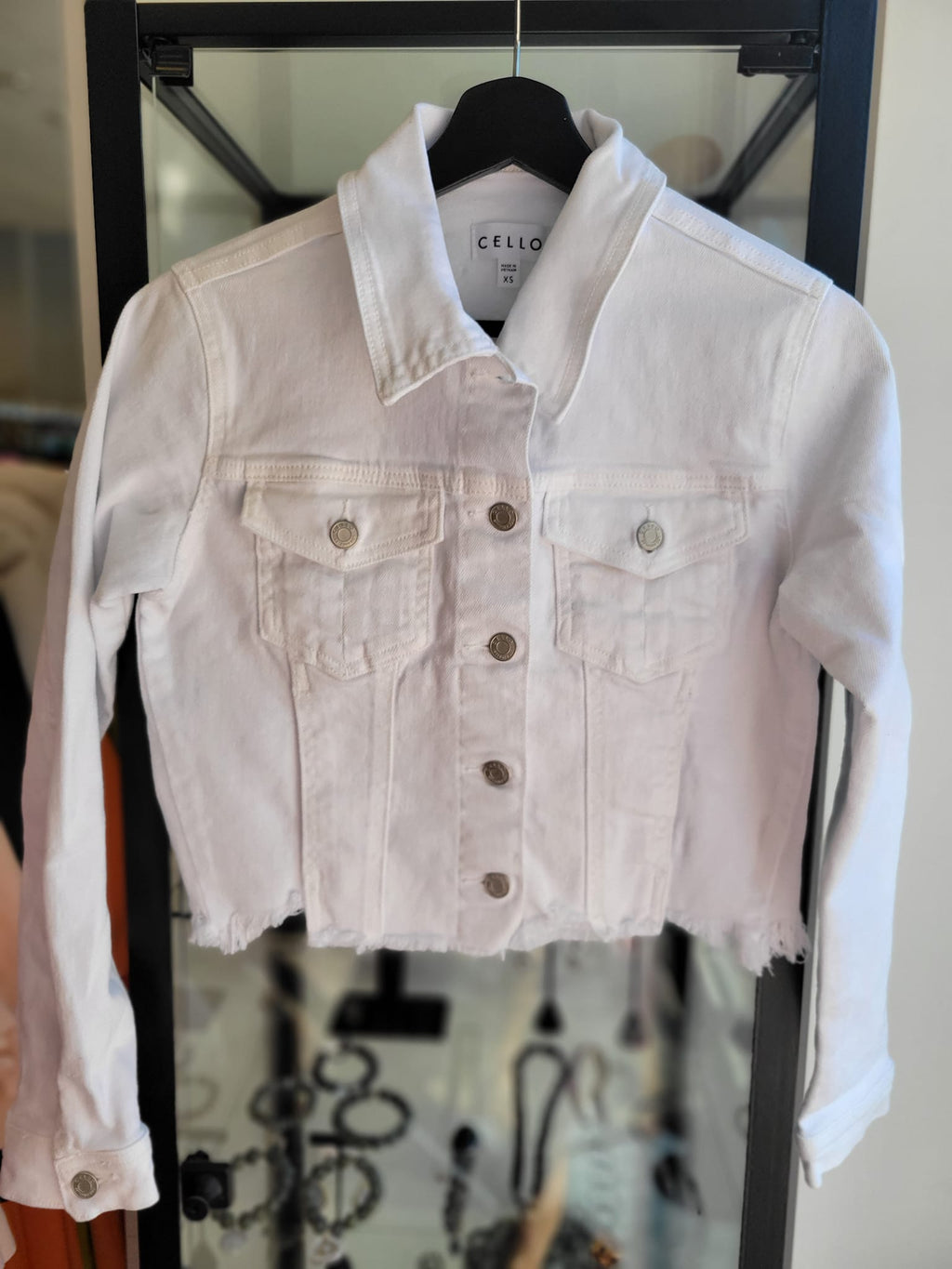 WHITE CROPPED JEAN JACKET